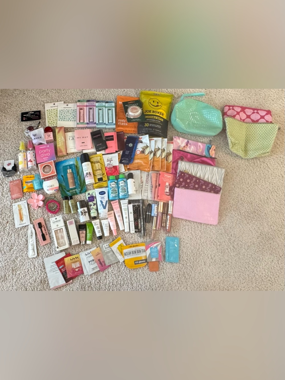 Huge assorted Beauty Sample lot
Ulta, Ipsy, Sephora, drug store - Picture 5 of 5